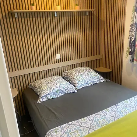La Marine Kamp alanı