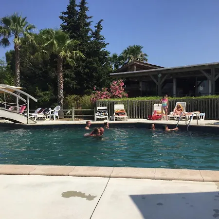 La Marine Kamp alanı *